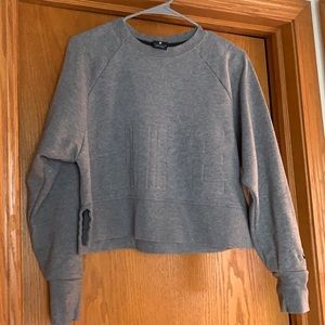 cropped grey nike crew neck sweatshirt